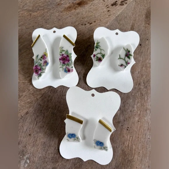 Handmade Broken China Earrings Fancy Aqua Blue Green Small Circle Beach Vintage - Picture 6 of 10